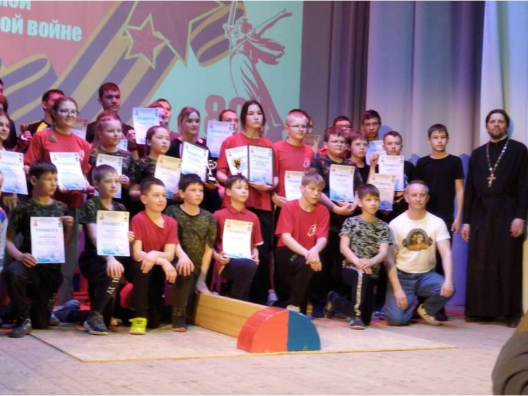 Соревнования по мас-рестлингу.